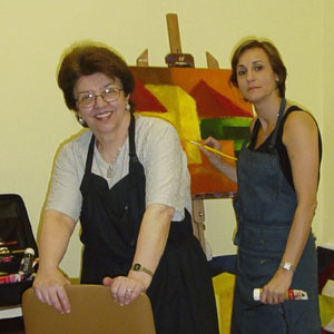 Clara com sua aluna, arq. Carmen Adegas